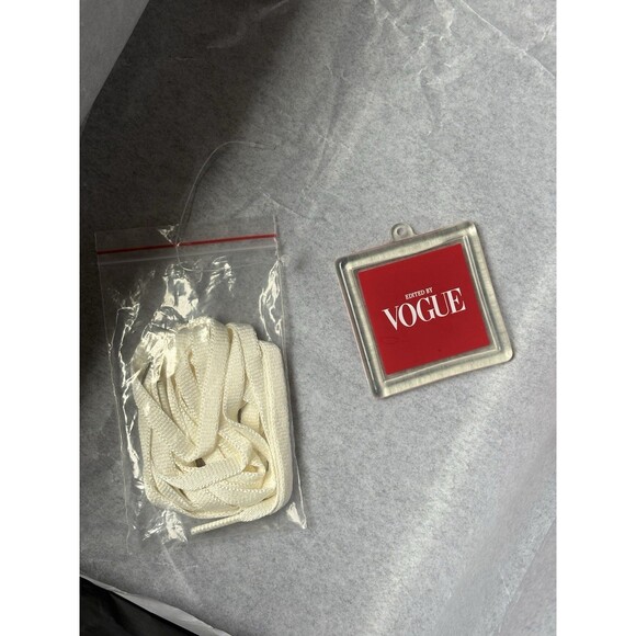 Nike Air Jordan 3 Retro Vogue University Red Anna Wintour Size 8 Women's - Picture 10 of 14